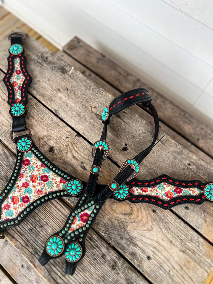 [In Stock] Lady Emberly -  Large Centerplate Tack Set - one ear