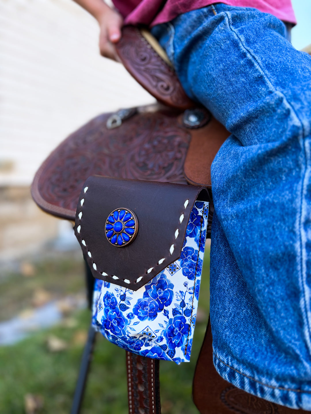 [In Stock] Livie  -  Back Cinch Saddle Bag