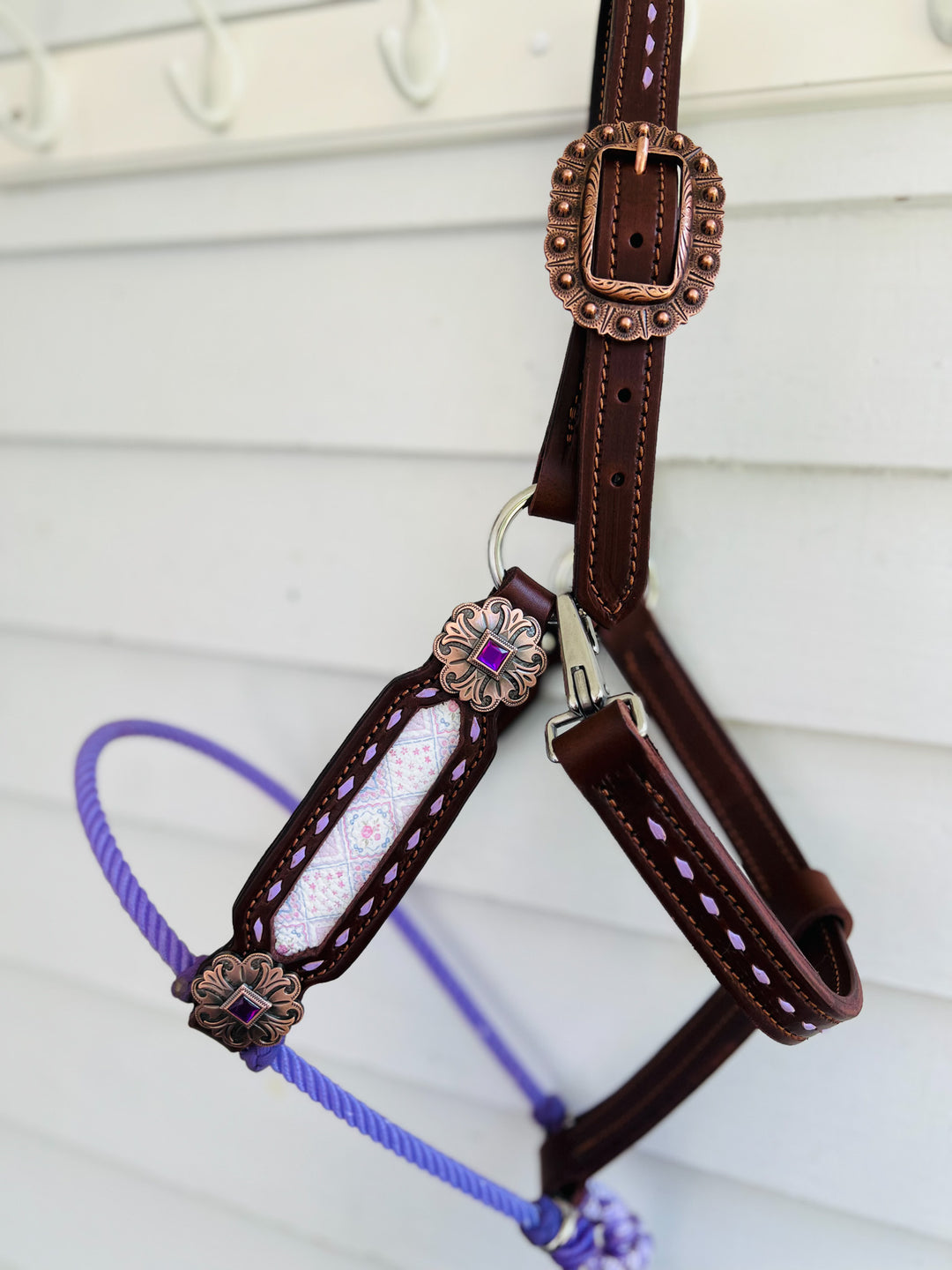 [ Stock] Full Leather Lariat Halter -Purple and Pink Quilt - light purple lariat w/ rope
