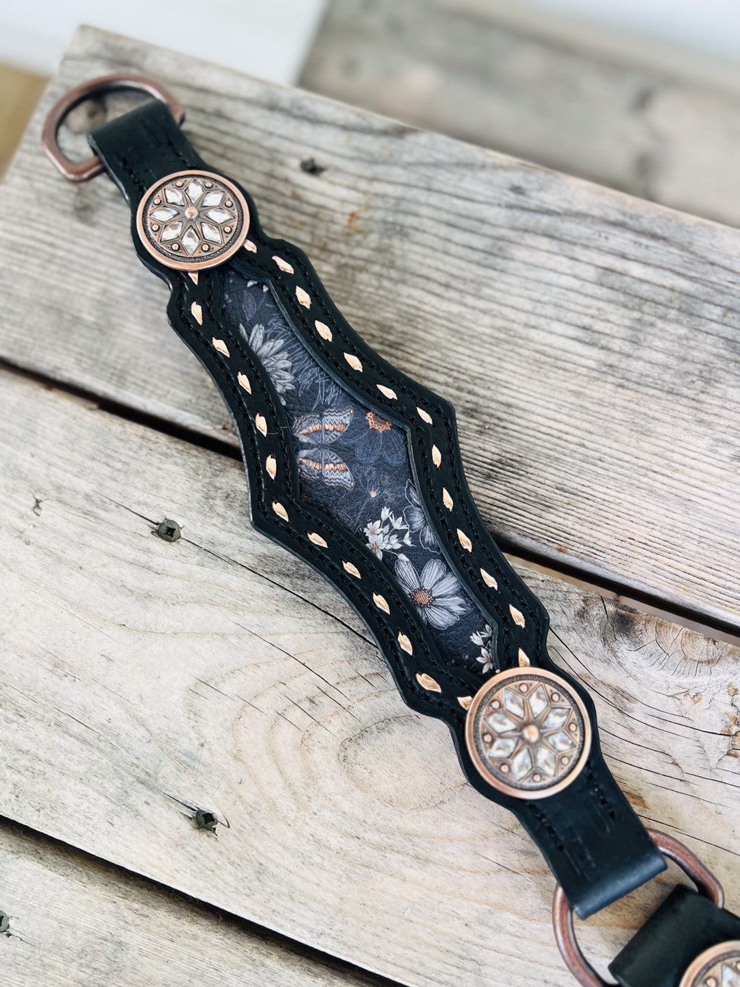 [In Stock] Dragonfly - large centerplate tack set