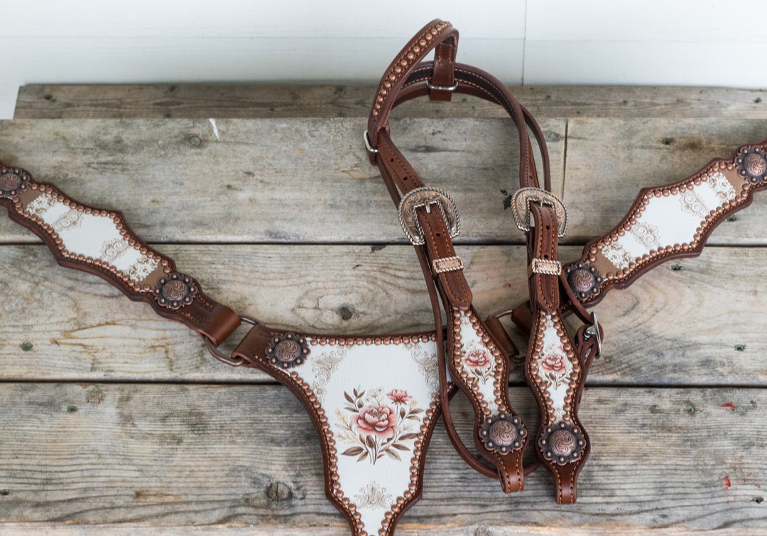 [In Stock] blushing drawing room overlay -  Large Centerplate Tack Set - one ear