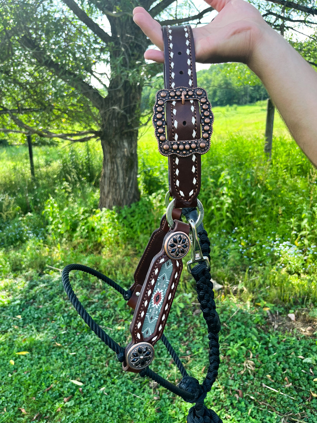[ Stock] Lariat Muletape Halter- sage aztec
